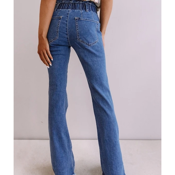 Litz High Smocked Flare Jeans - Picture 4 of 4